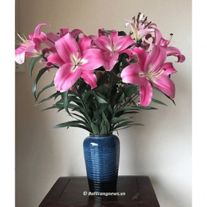 Lọ hoa Bát Tràng men hỏa biến xanh đen kính dáng vuốt tay